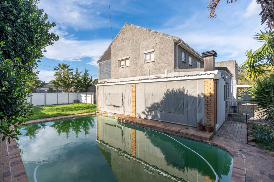 6 Bedroom Property for Sale in Pinelands Western Cape